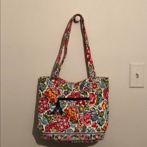 Vera Bradley Hobo -like NEW!